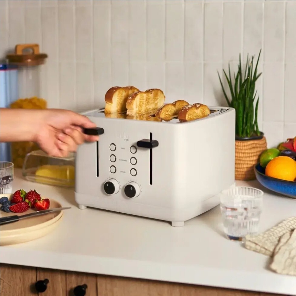 Discovering the Haden Heritage 2-Slice Toaster: A Blend of Retro Charm and Modern Performance